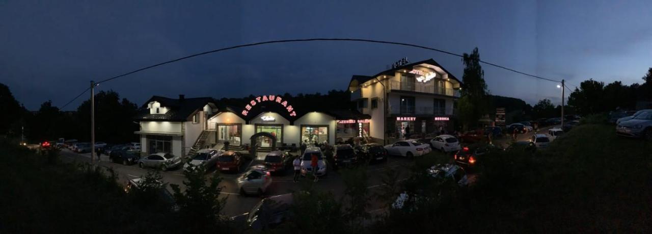 Motel Aladin Cazin Esterno foto