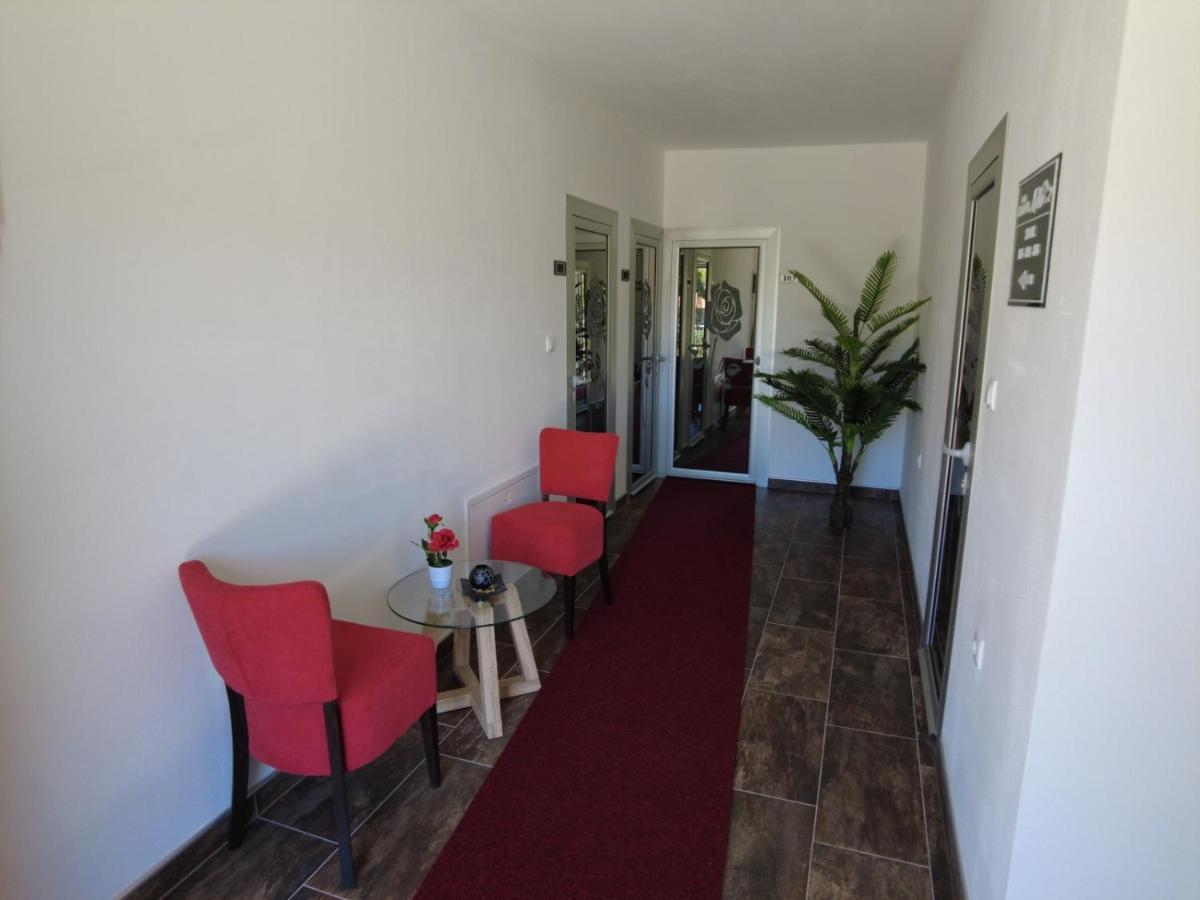 Motel Aladin Cazin Esterno foto